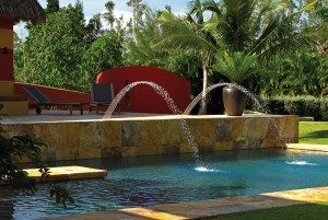 热带公园现代喷泉;Lsu景正规华体会官网app下载观建筑校友工作hth华体会体育app官网