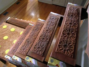 雕花设计在台阶上，lsu陶瓷校友作品